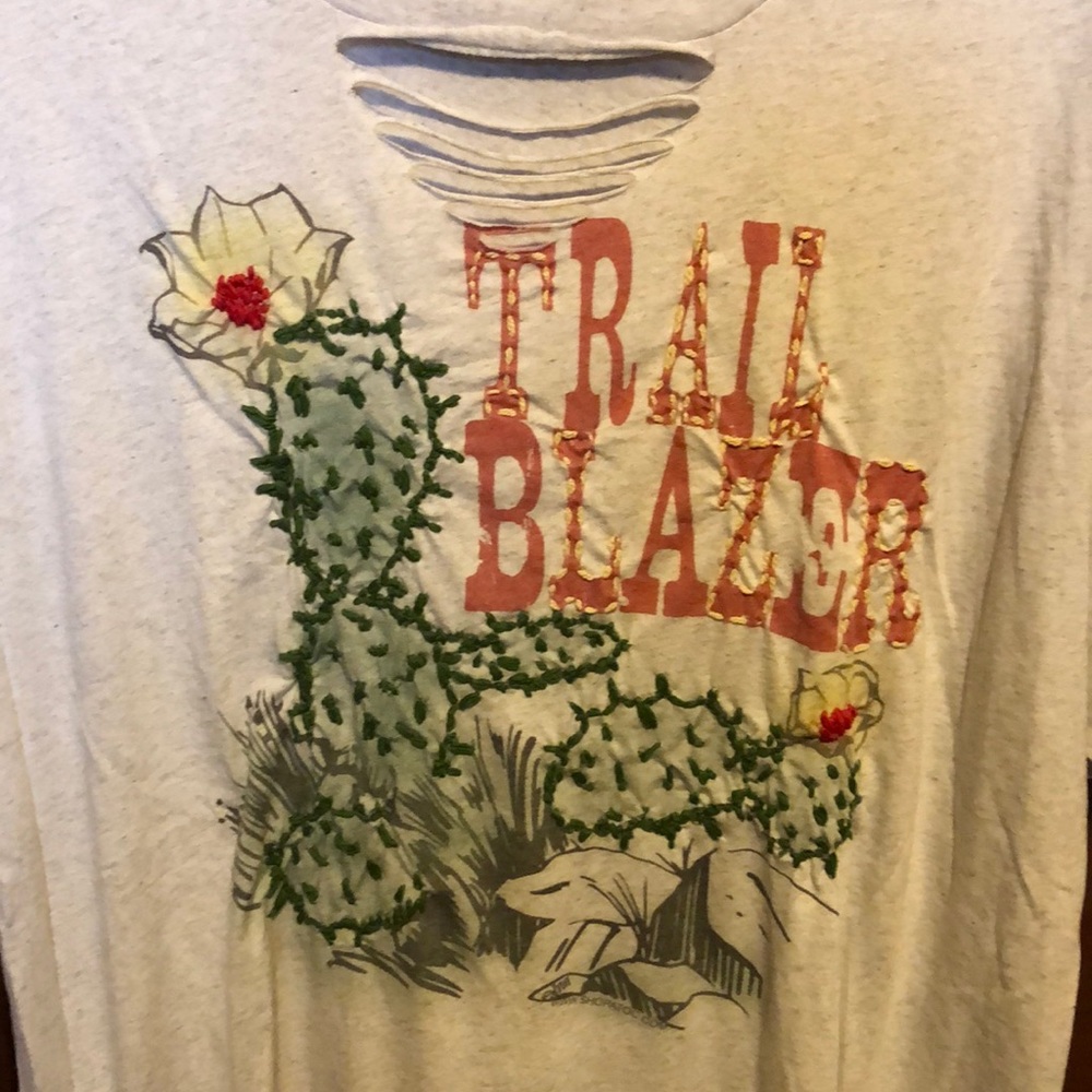 Cactus theme t shirt with embroidery size. Xl